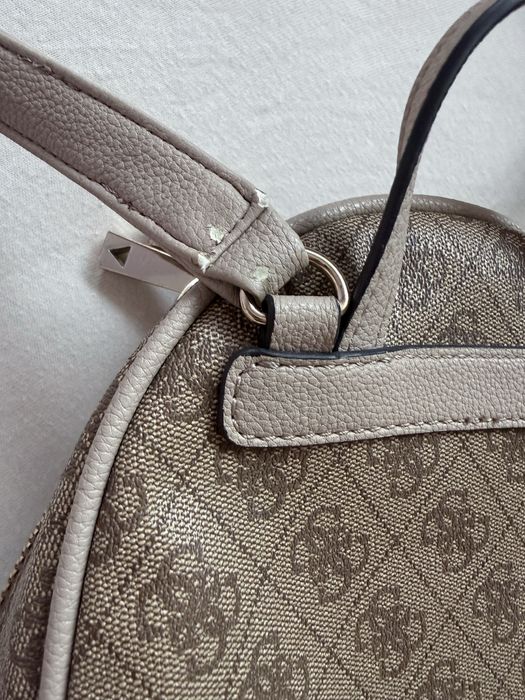 Комплект от две чанти Guess със забележки