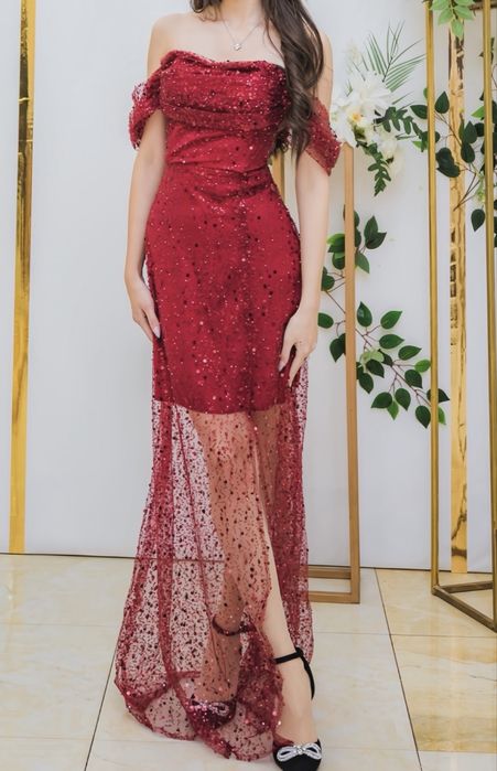 Вечернее платье