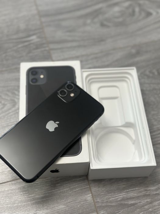 Продам айфон 11 память 128гб