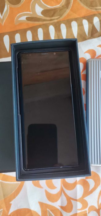 Продава samsung galaxy 9