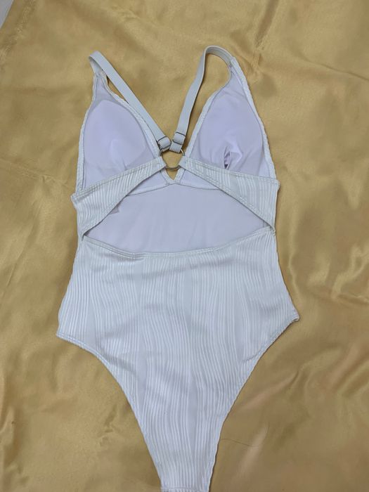 Новый купальник.