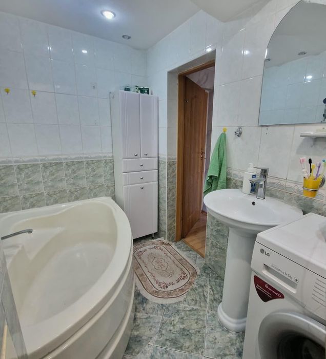 Продам 3 комнатную квартиру