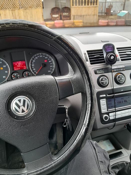 Продам машину Вольксваген Тауран