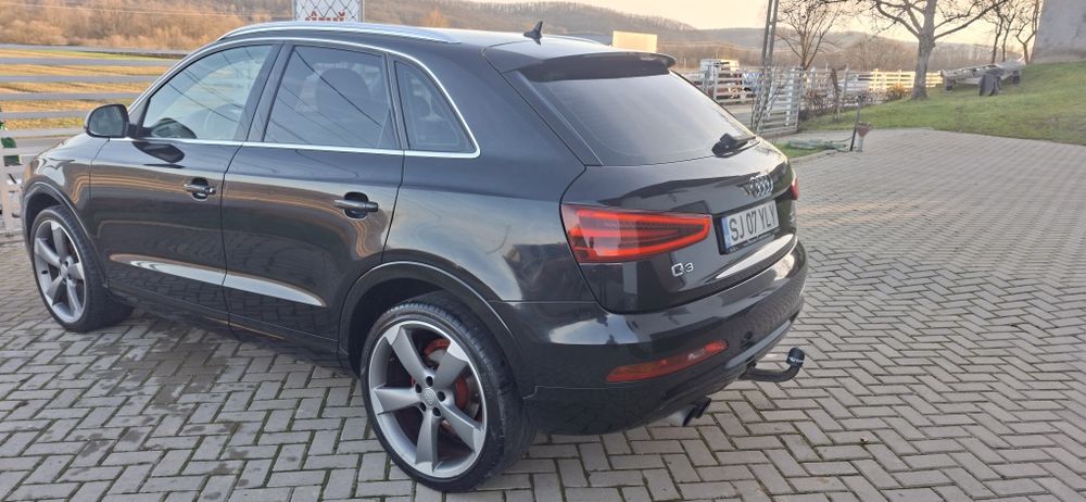 Audi Q3 S line 2.0 Tdi Automat 177 cp