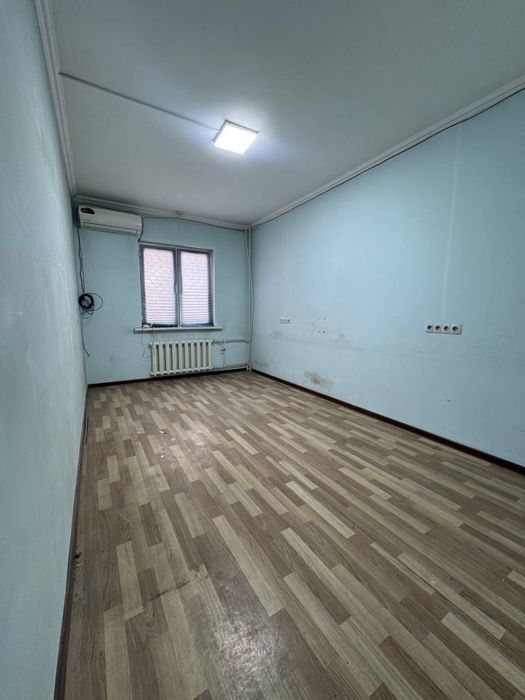 Аренда под офис Ориентир Метро Новза  45м2 1300$ торг