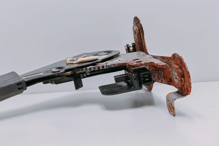 Maneta frana de mana 98076688ZD Peugeot 208 prima generatie (facelift