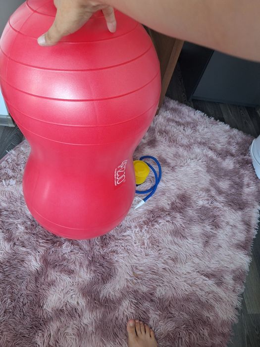 Minge fitness alune este nouă ,nefolosită!