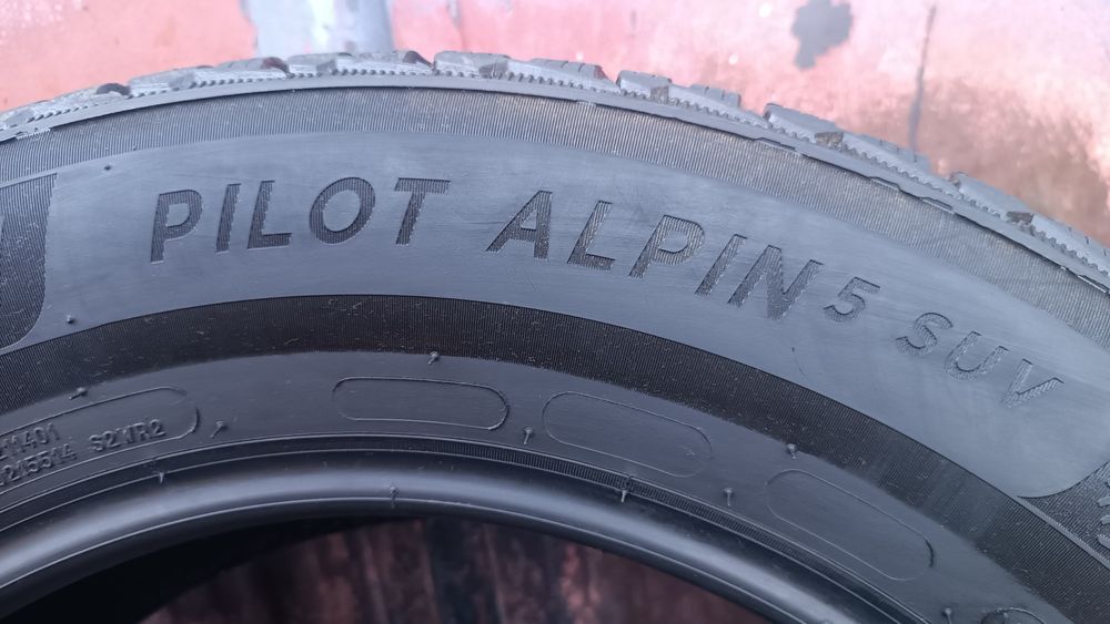 225/65/17 Michelin