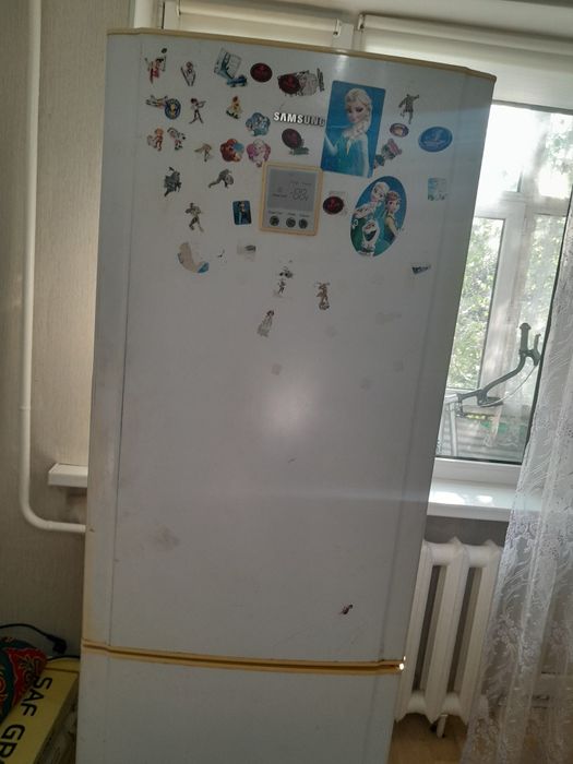 Samsung холодильник продаётся