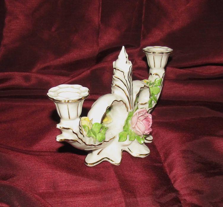 Порцеланов двоен свещник Dresden