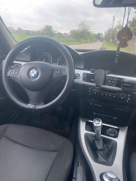 Bmw e90-320i-2006-150 cp (3000€negociabil)