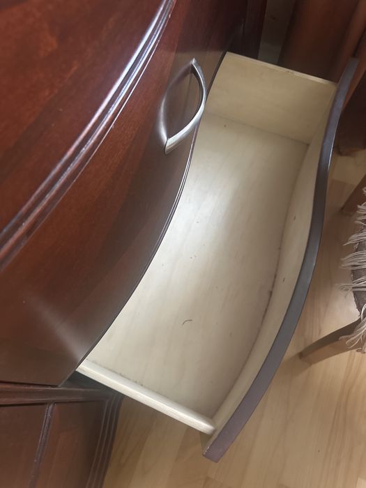 Комод с зеркалом