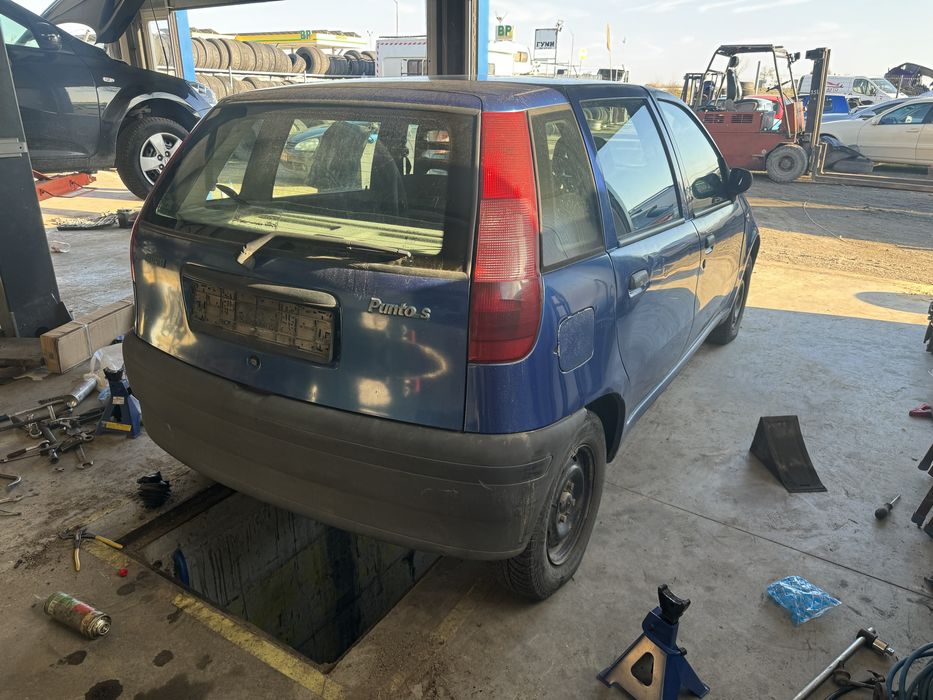 Фиат пунто 1,2 и на части