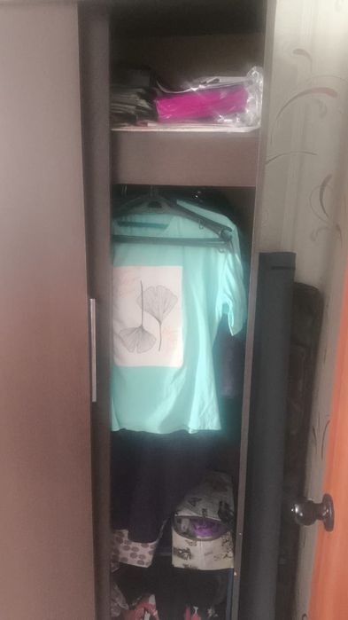 Продам плательный шкаф