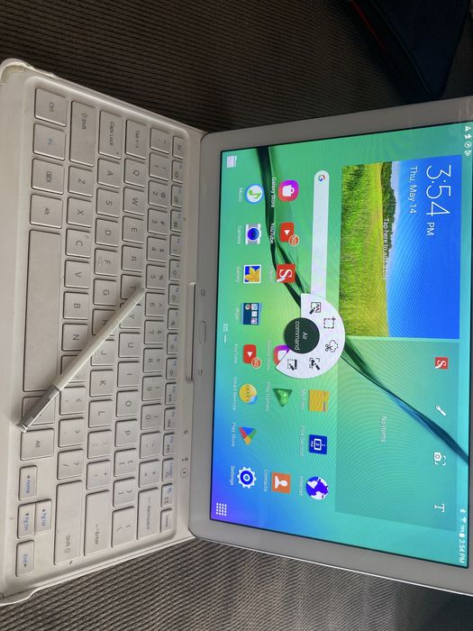 Продавам таблет samsung calaxy note pro SM-P900