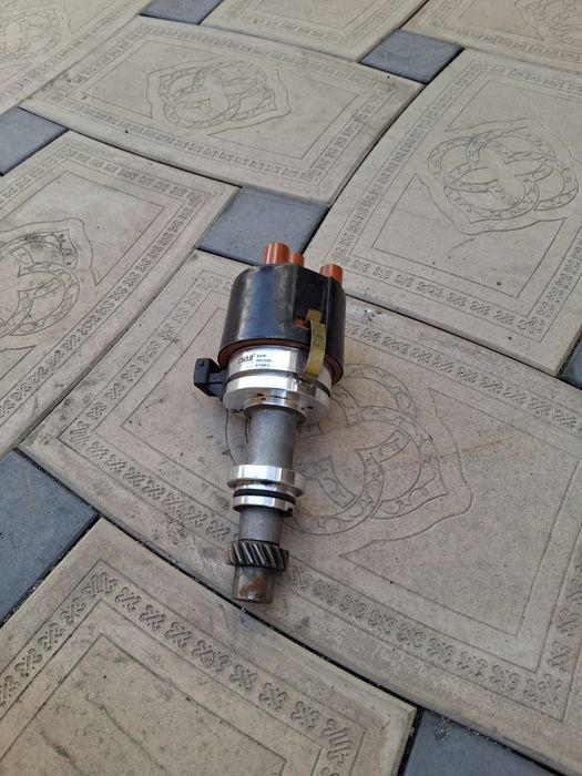 Подам трамблёр тойота королла 1993г объём 1.3л