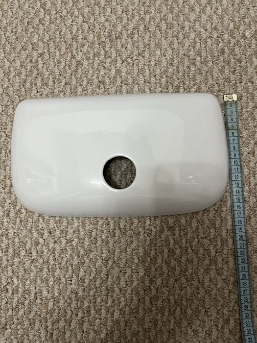 Крыжка от бочка унитаза