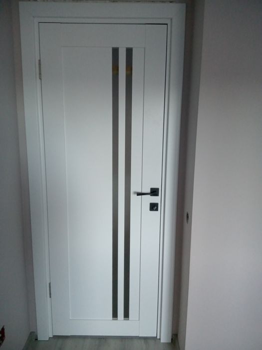 Montaj uși interior - exterior