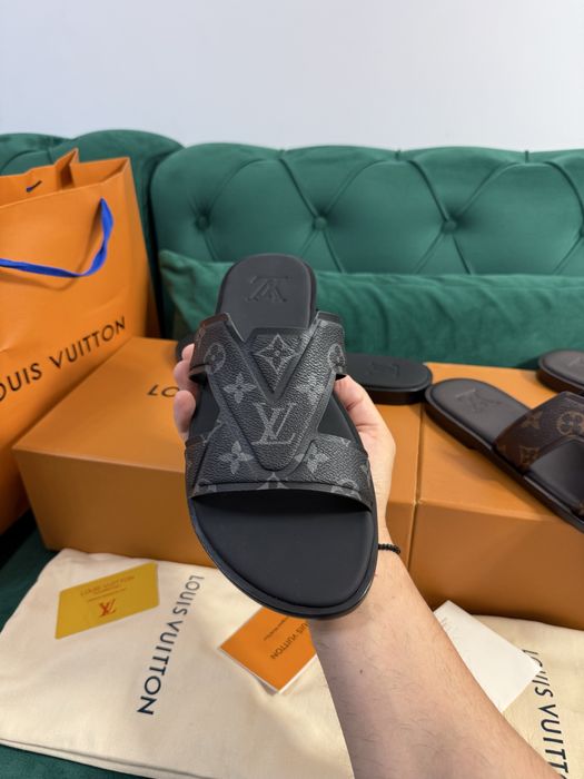 Papuci Louis Vuitton piele naturala 100% Full Box colectie noua