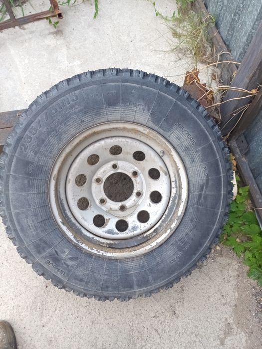 Колеса диски шины в сборе 285 75 р16 , 235 75 р15
