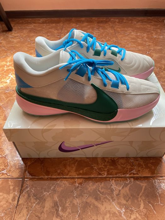 Маратонки Nike Freak 5