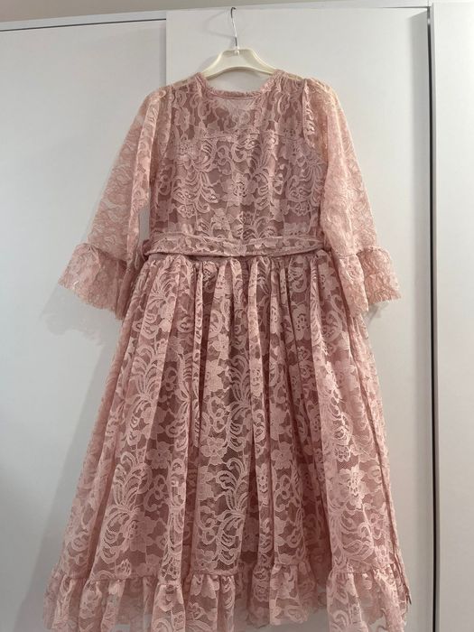 Продам платье на девочку