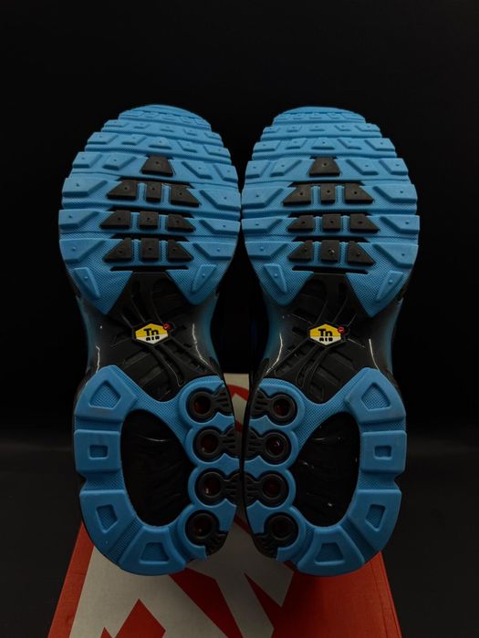 Nike Air Max Plus Black/University - 41,45,46