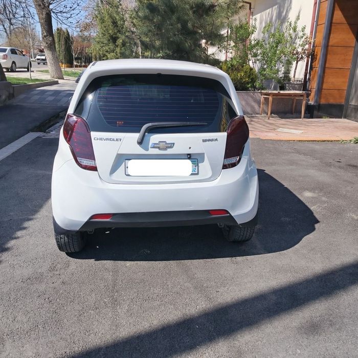 Chevrolet Spark 2011 — 3