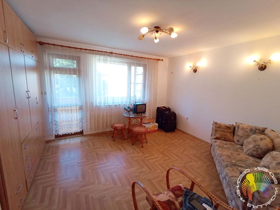 Дава се под наем Тристаен апартамент в Бургас, Възраждане - 120 кв.м за 459 € - Снимка #12