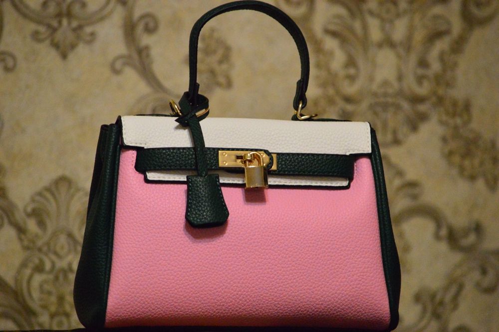 Яркие, интересные сумочки, рюкзачки