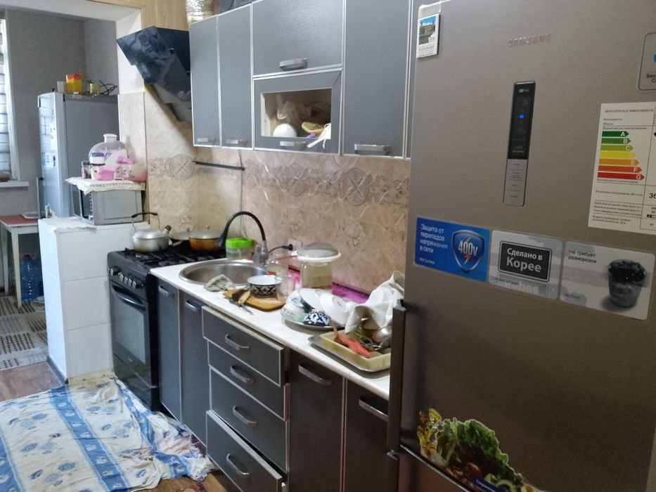 Продается4 комнатная квартира на1этаже,вгульбахоре