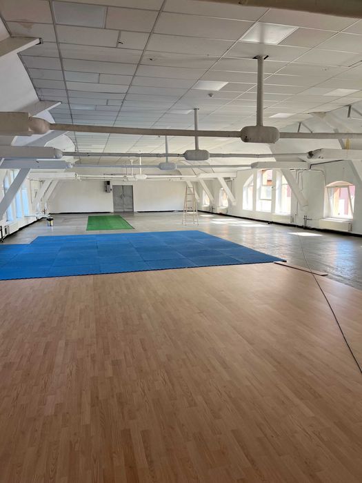 Зала под наем - почасово за танци и спорт