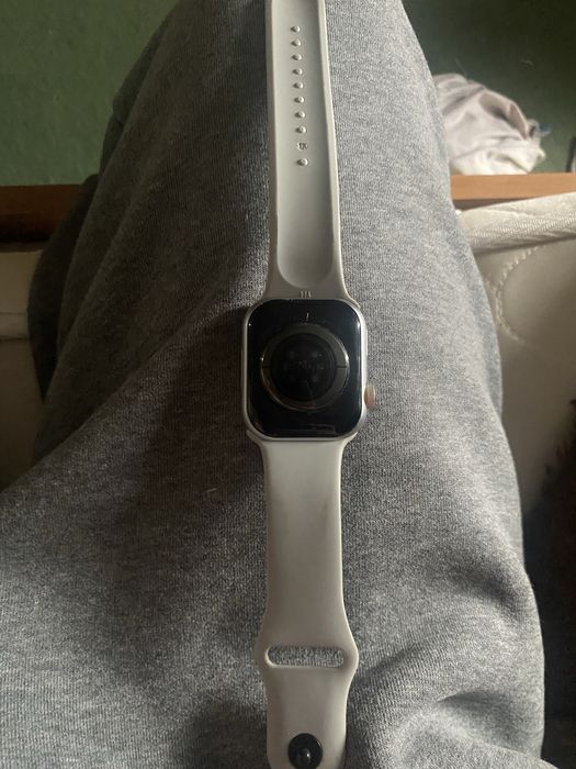 Продам часы в стиле Apple Watch