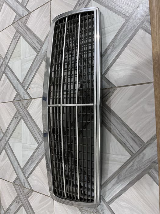 Решетка радиатора мерседес w202 C класс цешка