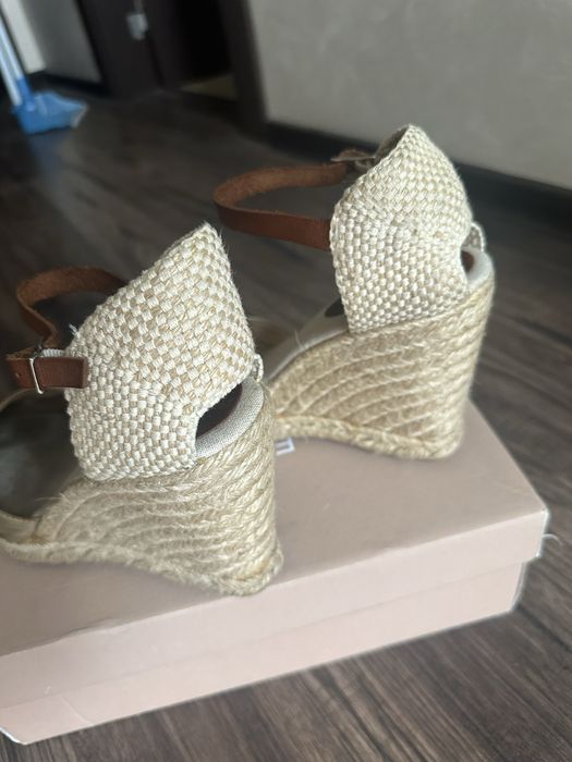 Sandale tip platforma , Mint& Berry, piele si panza