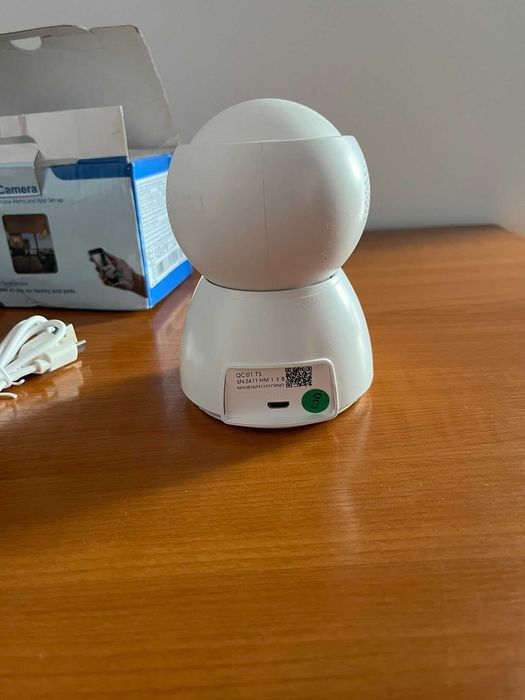 Cameră de supraveghere IP Wi-Fi Smart Yi IoT - Rotativă 360°, HD, cu accesorii