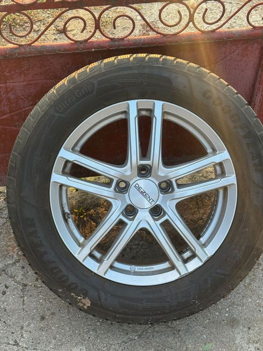 Anvelope iarna Goodyear UltraGrip 215/65R17 cu Jante aliaj Dezent
