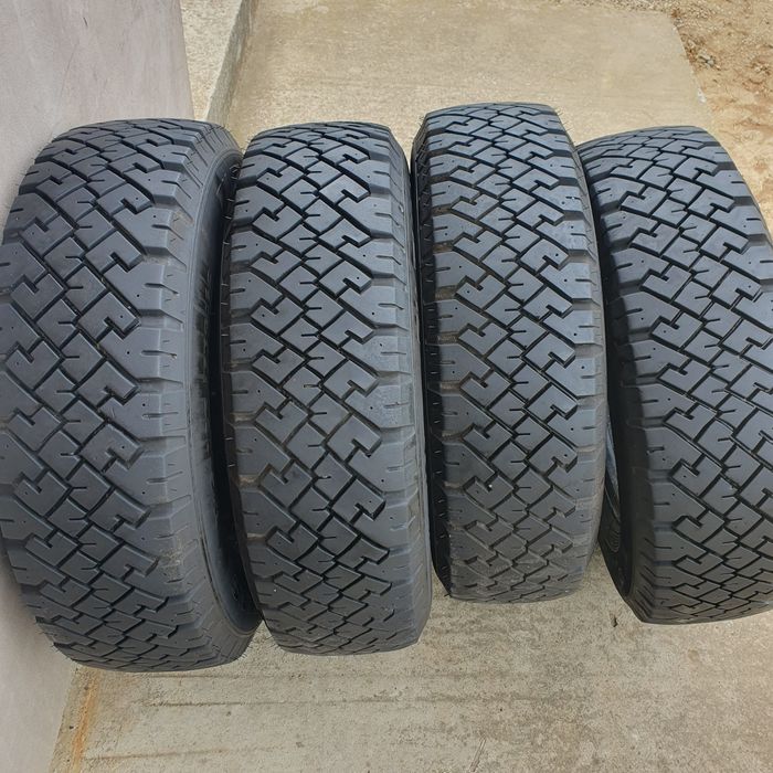 Anvelope 225 75 16c