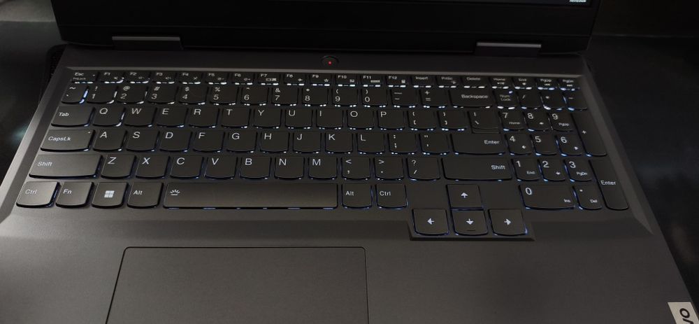 Laptop Lenovo LOQ 15IRH8
