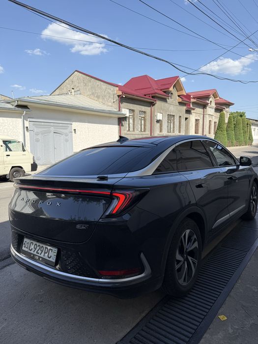 Arcfox alfa s 708km