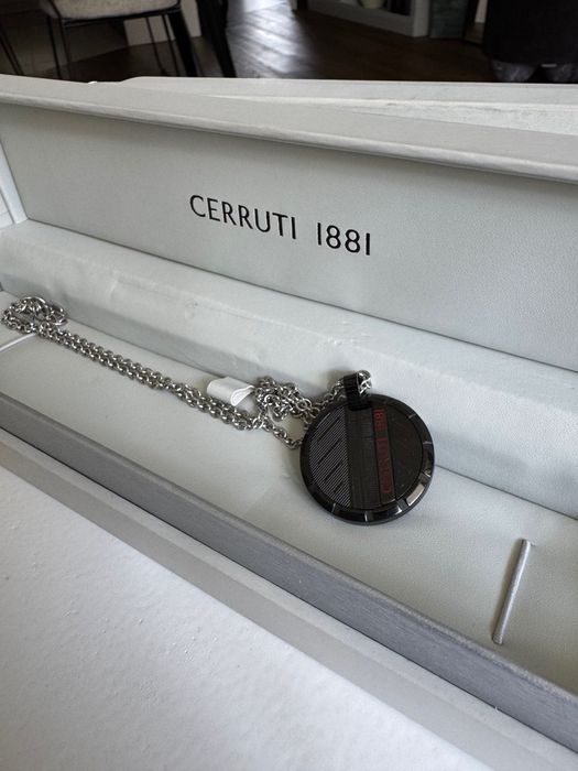 Стоманено колие с медальон Cerruti 1881