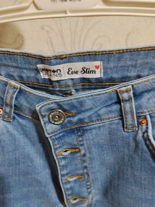 Продам джинсы женские