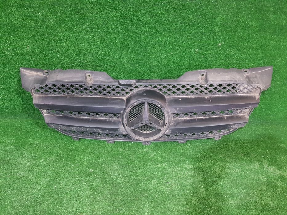 Grila radiator Mercedes Sprinter w906 an 2007-2013 Cod A 906 880 03 85