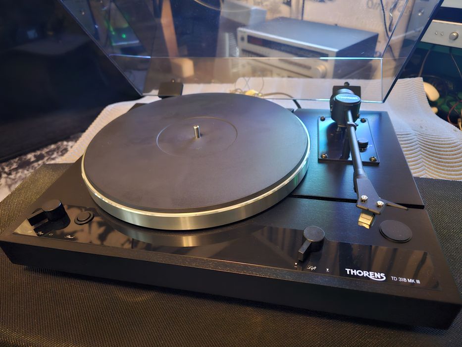 Thorens TD 318 MK III – Аудиофилски грамофон с доза Linn K5