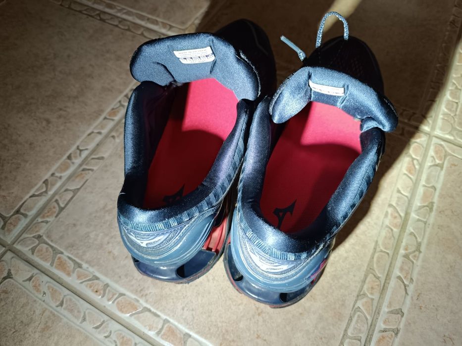 Mizuno Wave Prophecy 8