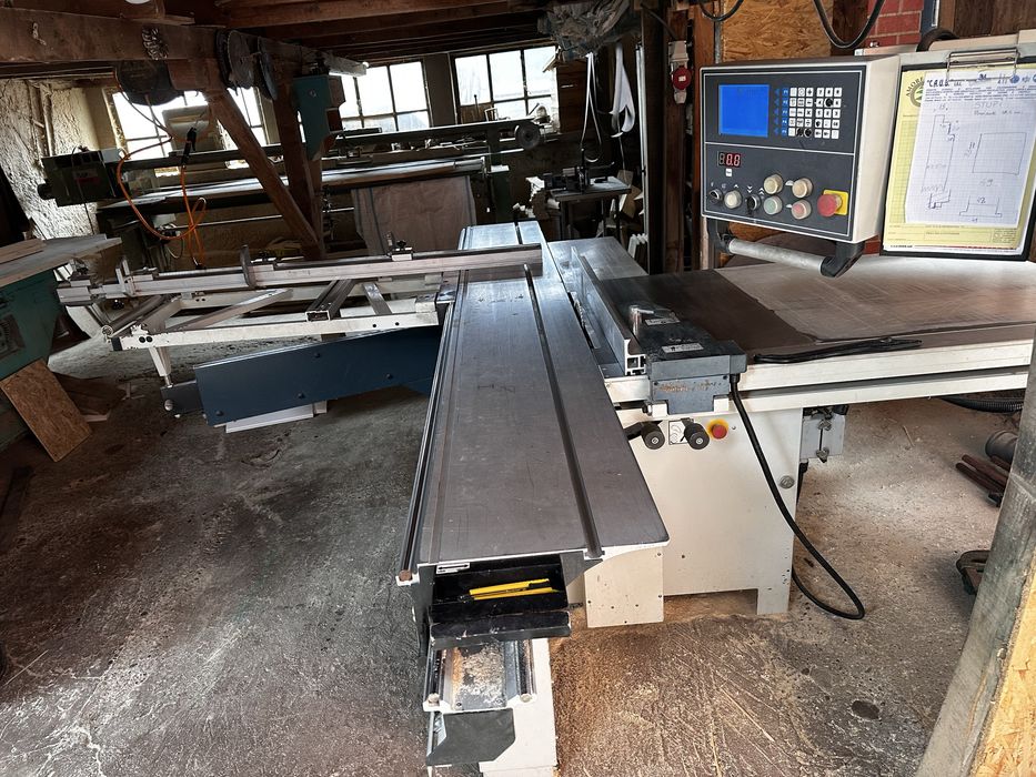 Circular formatizat cu masa 3200mm si masina de aplicant cant PVC/ABS