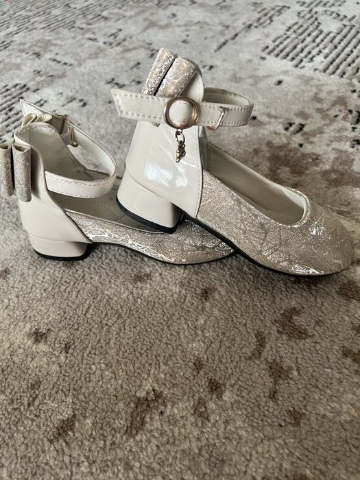 Туфли для девочки 29 размер