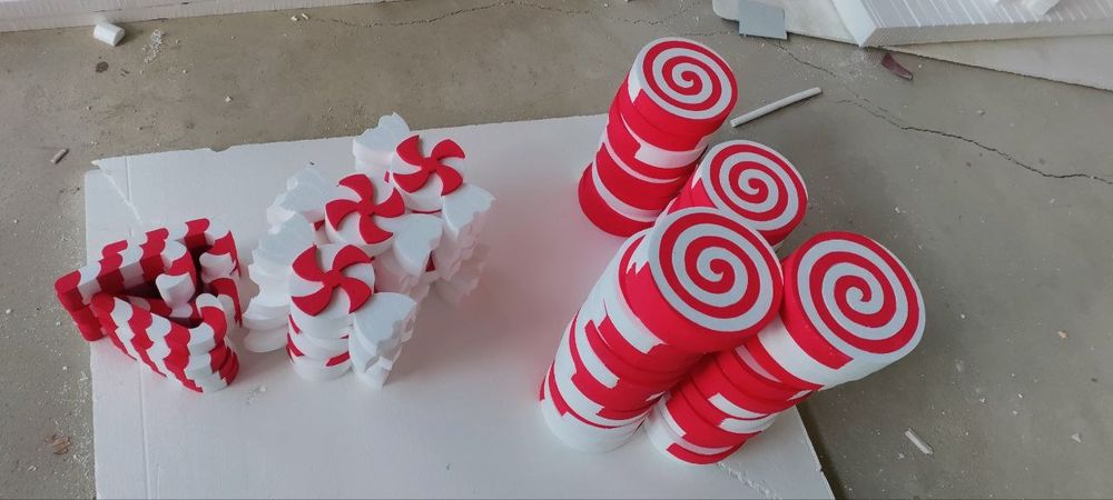 Новогодний декор из пенопласта