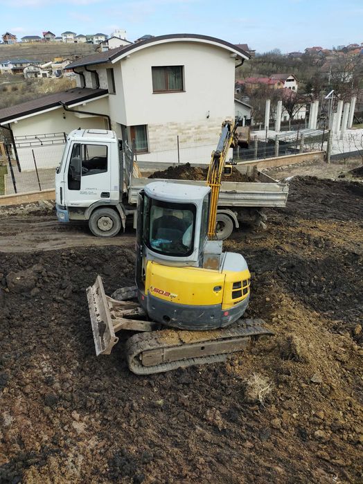 Transport basculabil inchiriez utilaje