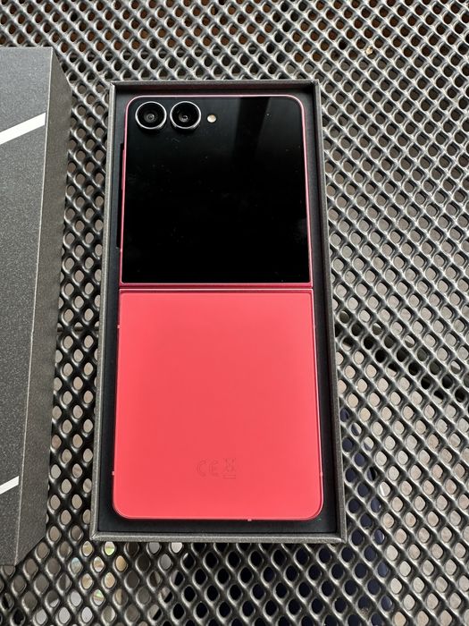 Samsung Galaxy Z Flip7